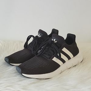 Adidas Black and White Sneakers Women’s size 7